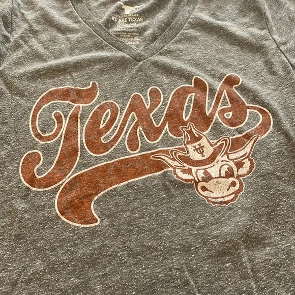 University of Texas Authentic Apparel Gray V-Neck Short Sleeve Tee, Size Medium - Picture 5 of 6